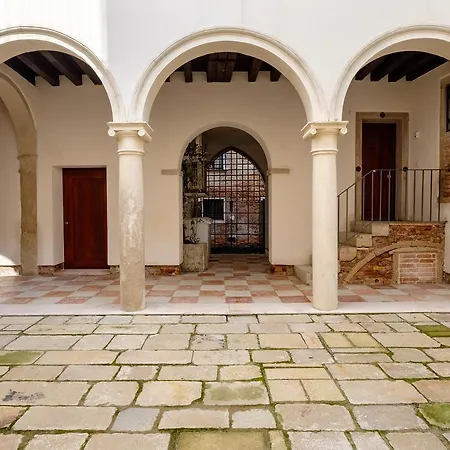 Ca' Moro Lido *